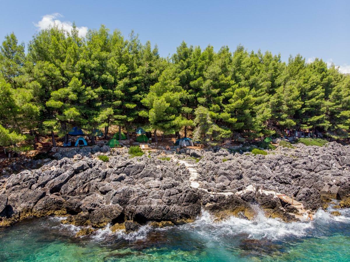 The Sea Cave Camping Hotel Himare Ngoại thất bức ảnh